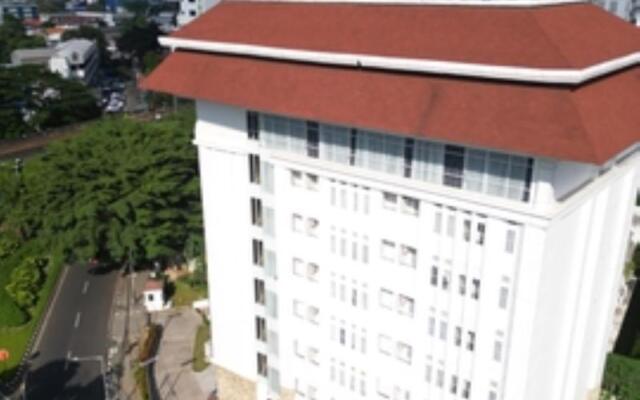 Giia Sanno Menteng