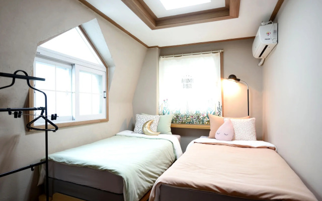 The One Hostel Hongdae