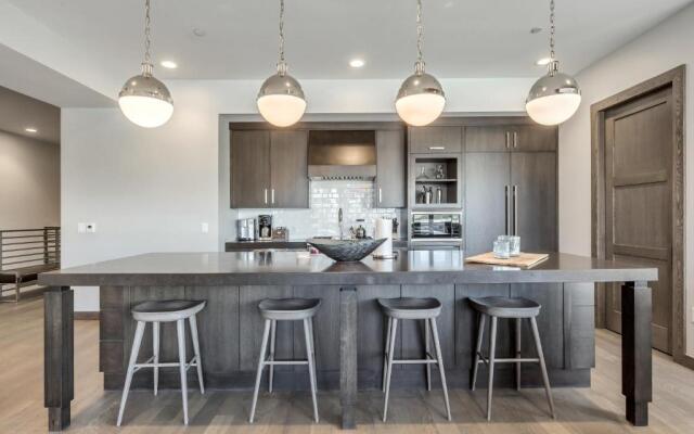 Stein Eriksen Residences