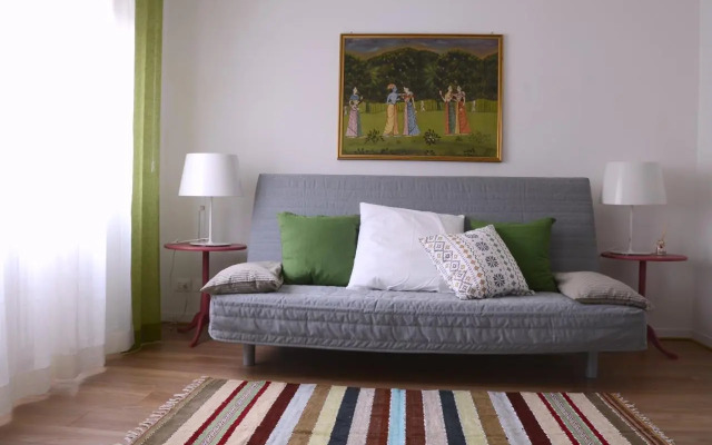 Theia Apartment