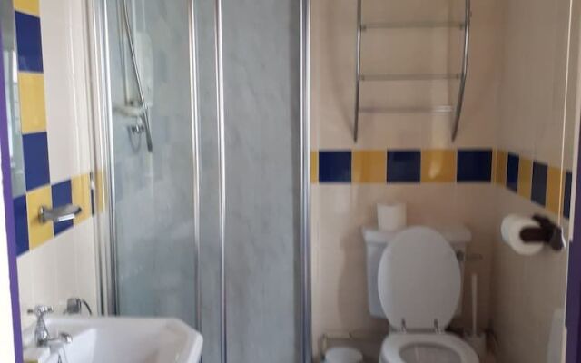 Colin Grazier Hotel