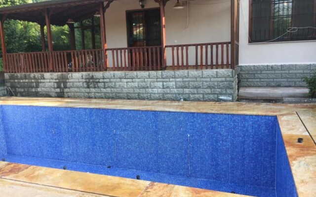 Secluded Villa With Pool Near Kirkpinar Coast
