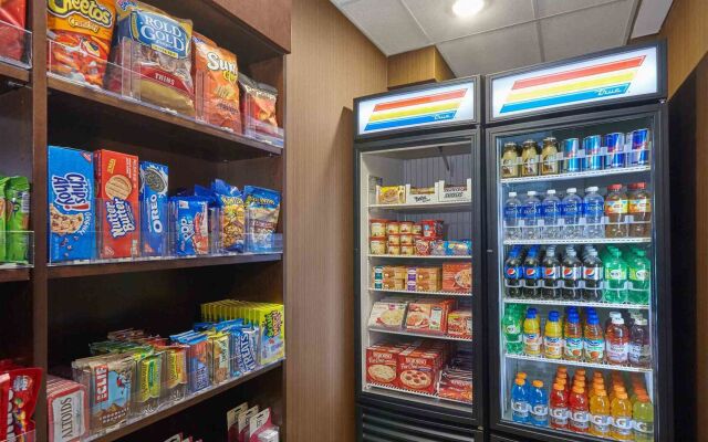 Fairfield Inn & Suites by Marriott Lombard
