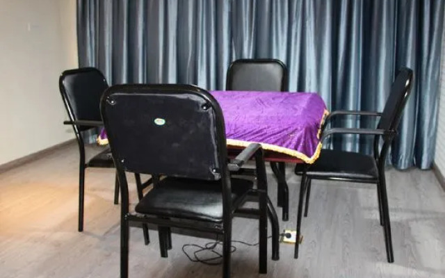 Yixian Sunshine Travel Inn (Xinxiang Hongmen University Town Branch)