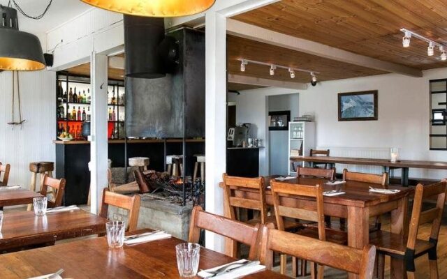 Feathertop Alpine Lodge