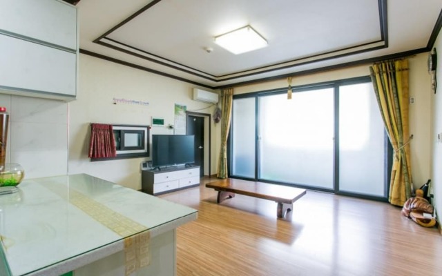 Muju Rainbow Pension
