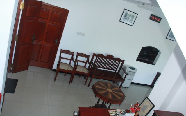 Ravindra Hotel and Restaurant