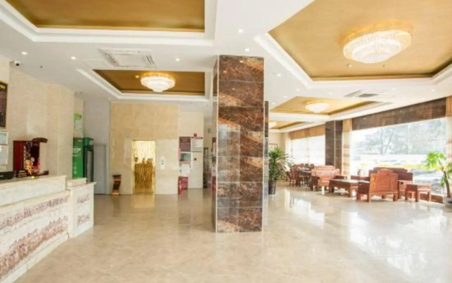 Dongxing Chengshi Relian Seaview Hotel
