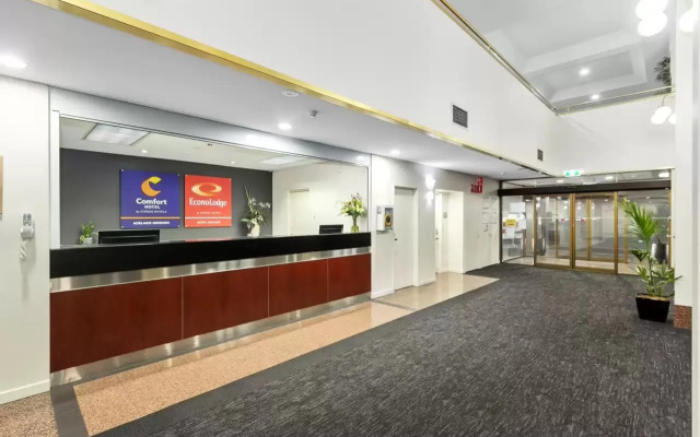 Comfort Hotel Adelaide Meridien
