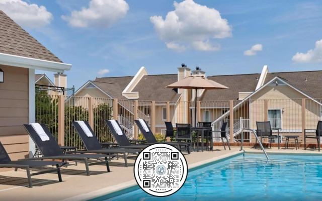 Sonesta Simply Suites Cleveland Airport