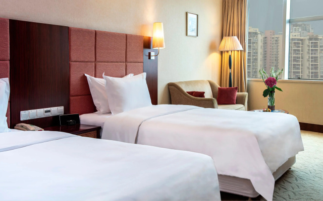 Holiday Inn Shenzhen Donghua by IHG