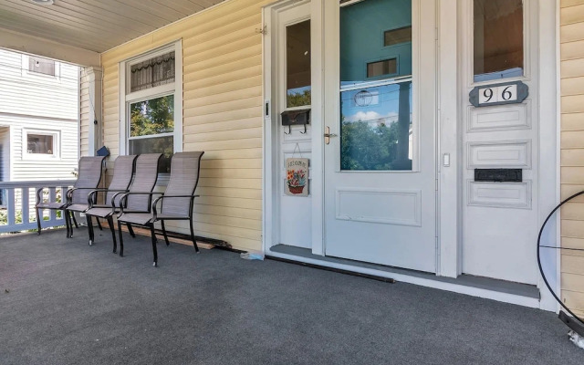 Cozy Trotter 4 Bedroom Home