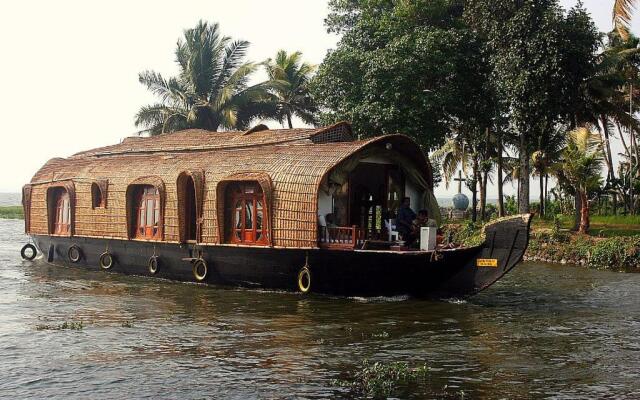 Aqua Castle Houseboat - by Aqua Jumbo Houseboats