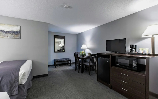 Mt Madison Inn & Suites