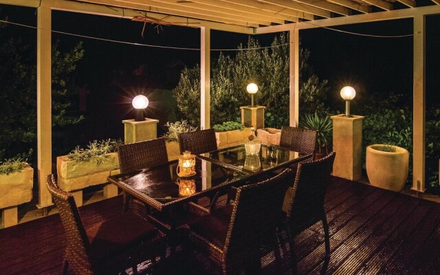 Nice Home in Kucice With Wifi and 4 Bedrooms