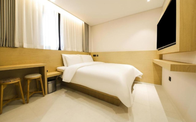 Busan Seomyeon Nestly Hotel