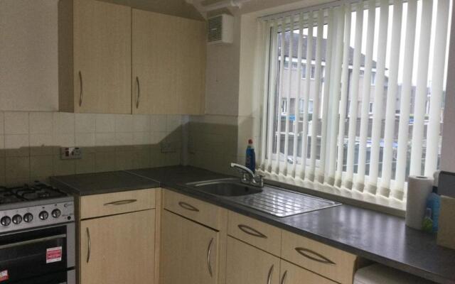 Nice Residential Within Easy Reach To Town