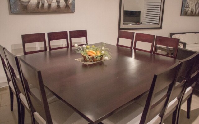 Specially Design 6 Bedroom Villa With King Beds