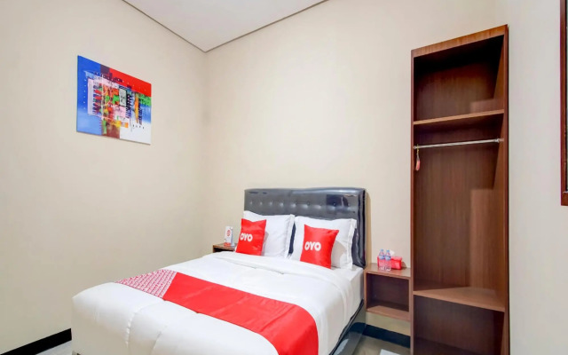 OYO 90175 Tl Guest House