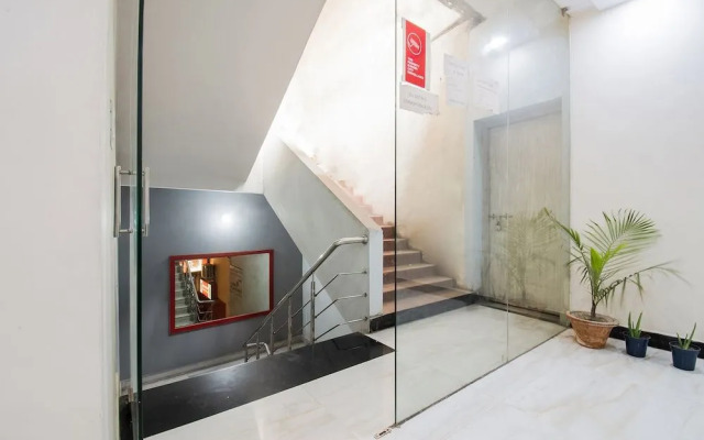 Hotel Aarav Plaza by OYO Rooms