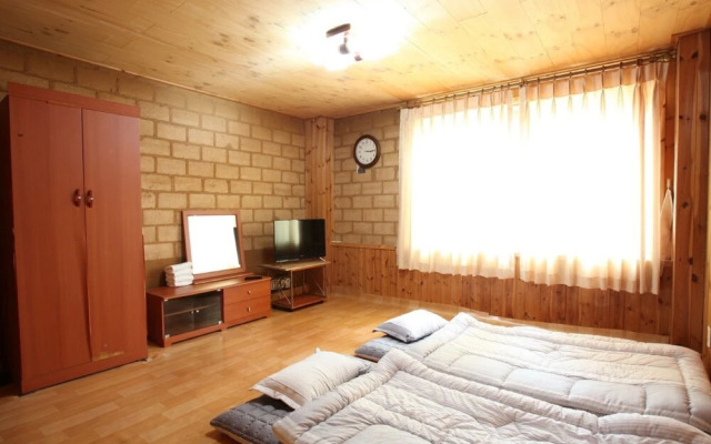 Chogajip Hwangto Pension