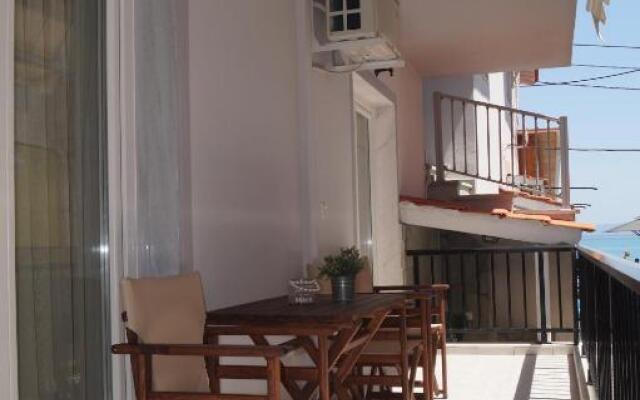 Eleni Rooms Pefkohori