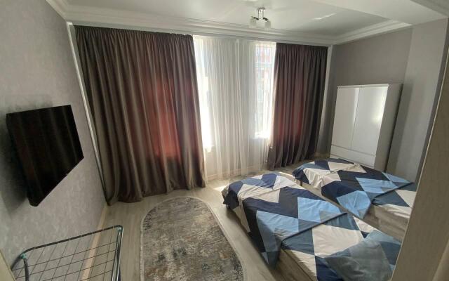 Апартаменты на проспекте Насрутдинова 66