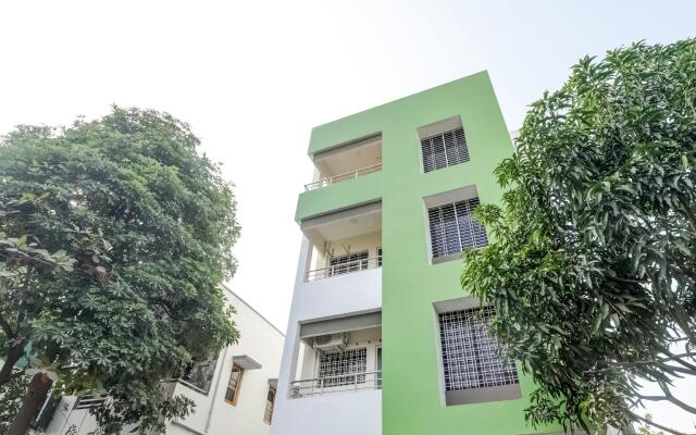 OYO 77286 SHRIDHAR CREATIVE Hotel & Restaurant