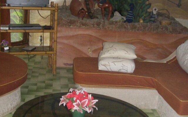 La Maison Rose