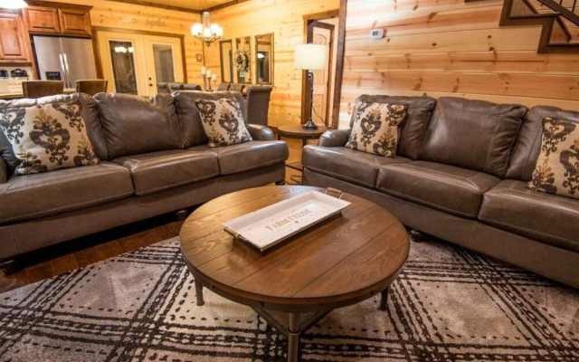 Simmer Down Lodge - 5 Br Cabin