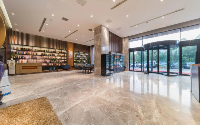 GEM Hotel Luoyang Longmen High Speed Railway Station Univerisity Town