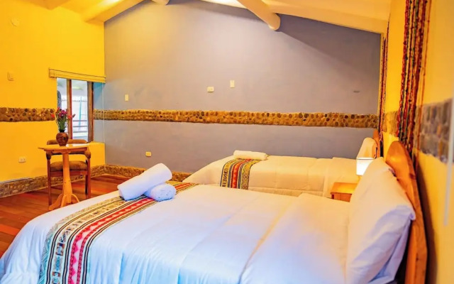 Casa Mayta Hotel