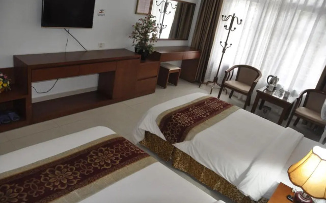 Khach san Cong Doan Mong Cai