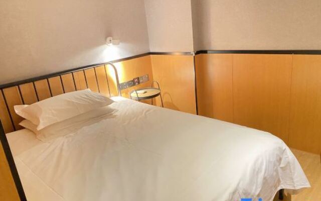 Yadu Hotel