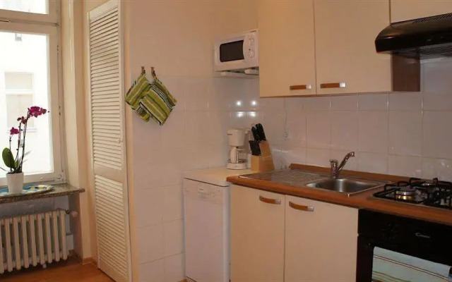 2-Room Apartment Emdener Strasse