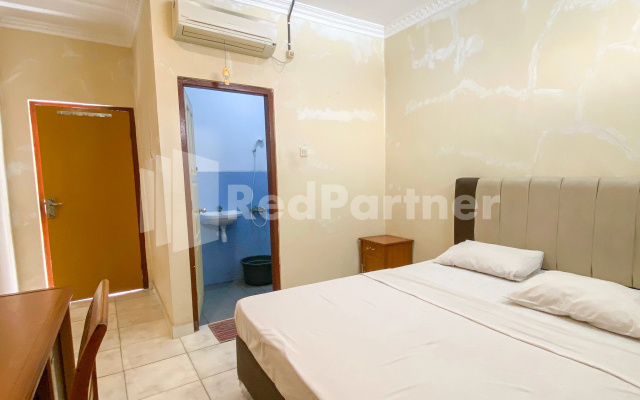 Hotel Kurnia @ Jln Pemuda Blora RedPartner – Guest Rooms – Blora