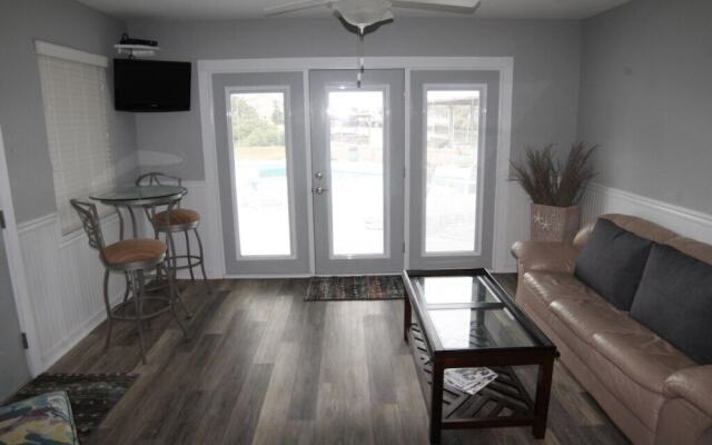 Sunset Harbor 3 Bedroom Home by Redawning