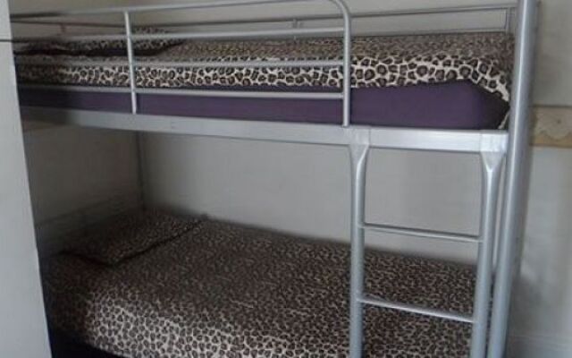 The Hangover Hotel - Hostel