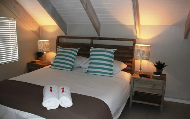 6 Sea Diamond Self catering