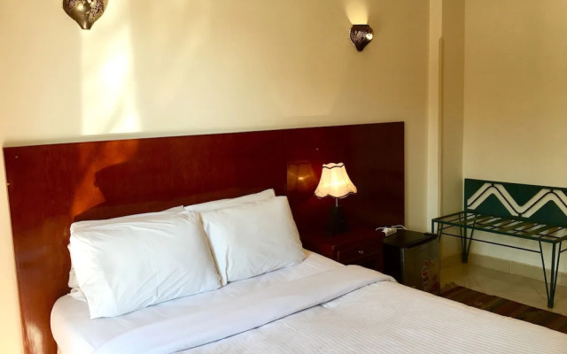 Memnon Hotel Luxor