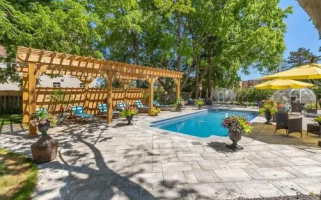 The Lakehurst Estate