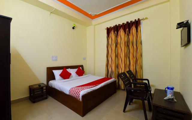 OYO 12826 Hotel Himgiri