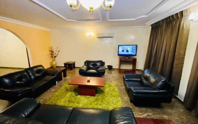 Impeccable Hotel by HomeVille Plus Benin