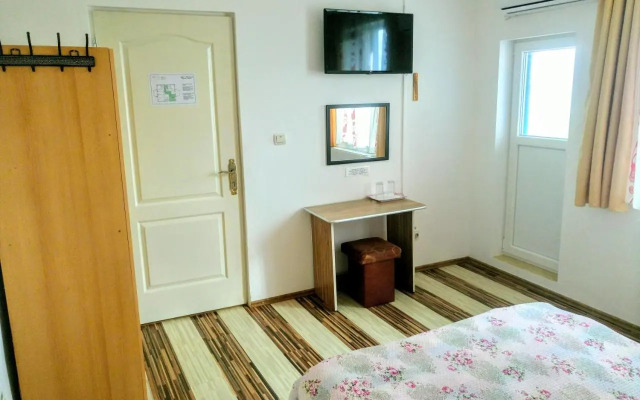 Teo Guest Rooms