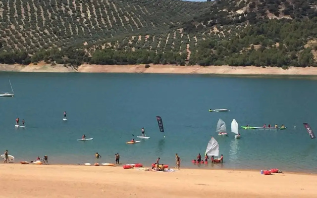 Alojamiento Rural Lago de Andalucía - Hostel