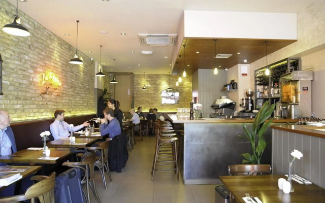 Kings Cross Inn Hotel
