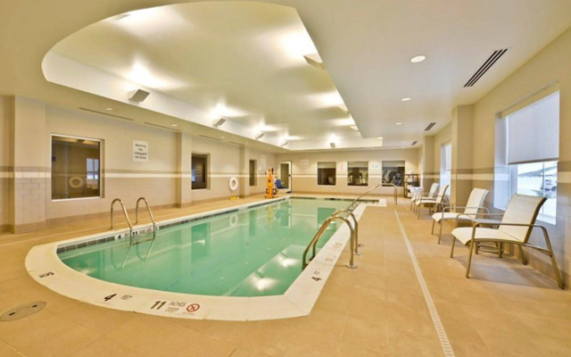 Holiday Inn Express & Suites Utica by IHG