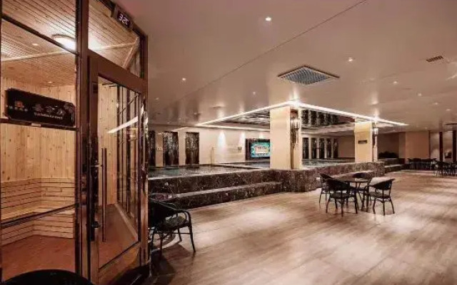 Xinwei Hot Spring Hotel