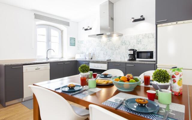 A34 - Aurora Apartment in Casa Feliz