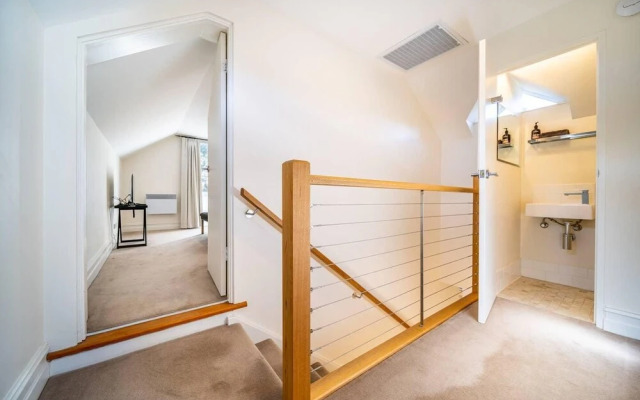 The Hackney Stables - Style & Comfort - City Edge